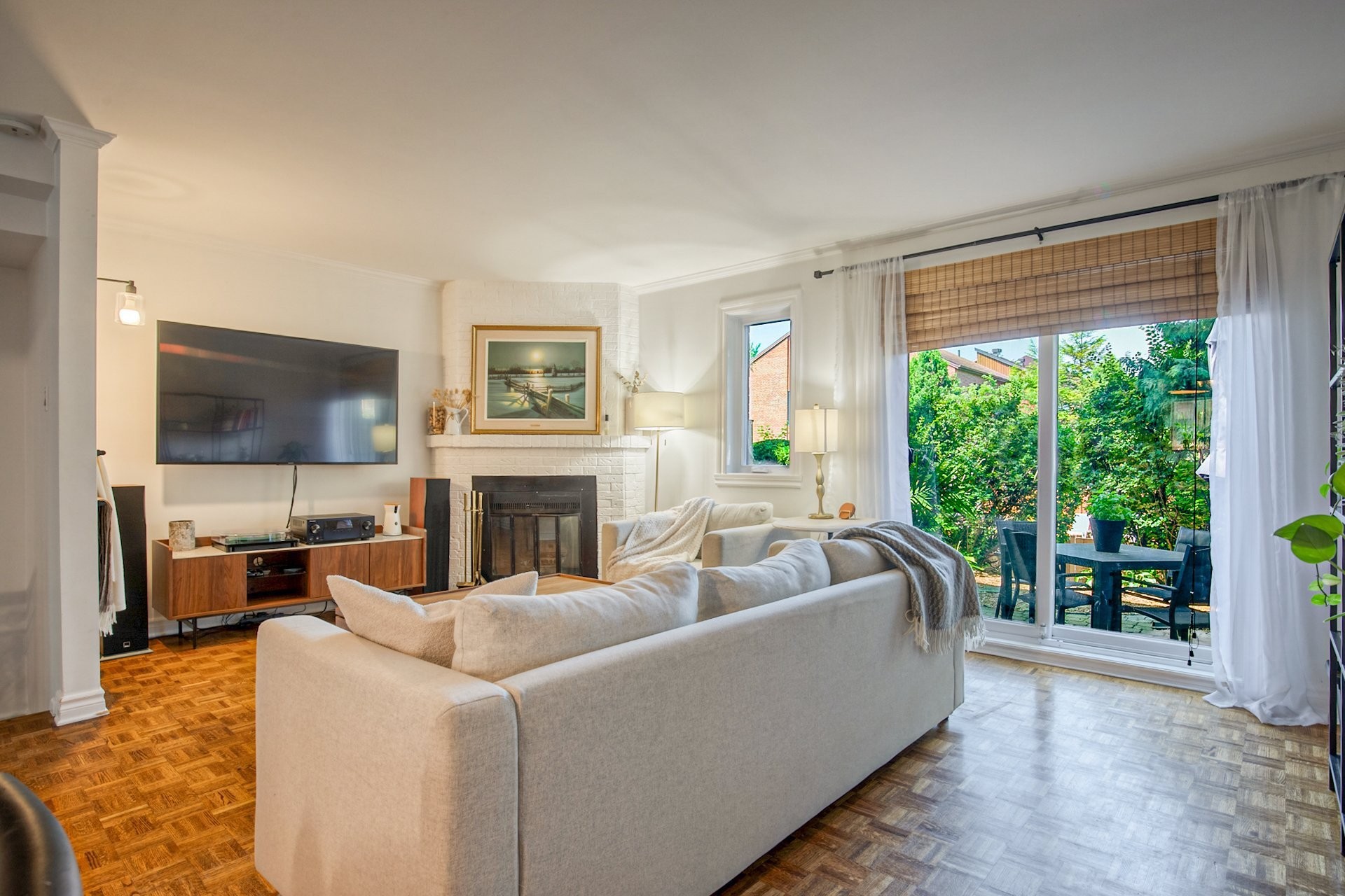 









118


Place de Fontainebleau

,
Saint-Lambert,




QC
J4S1X6

