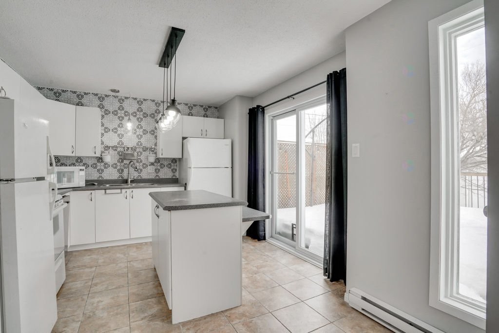 









1683


Rue Joanette

,
Gatineau (Gatineau),




QC
J8P7W6

