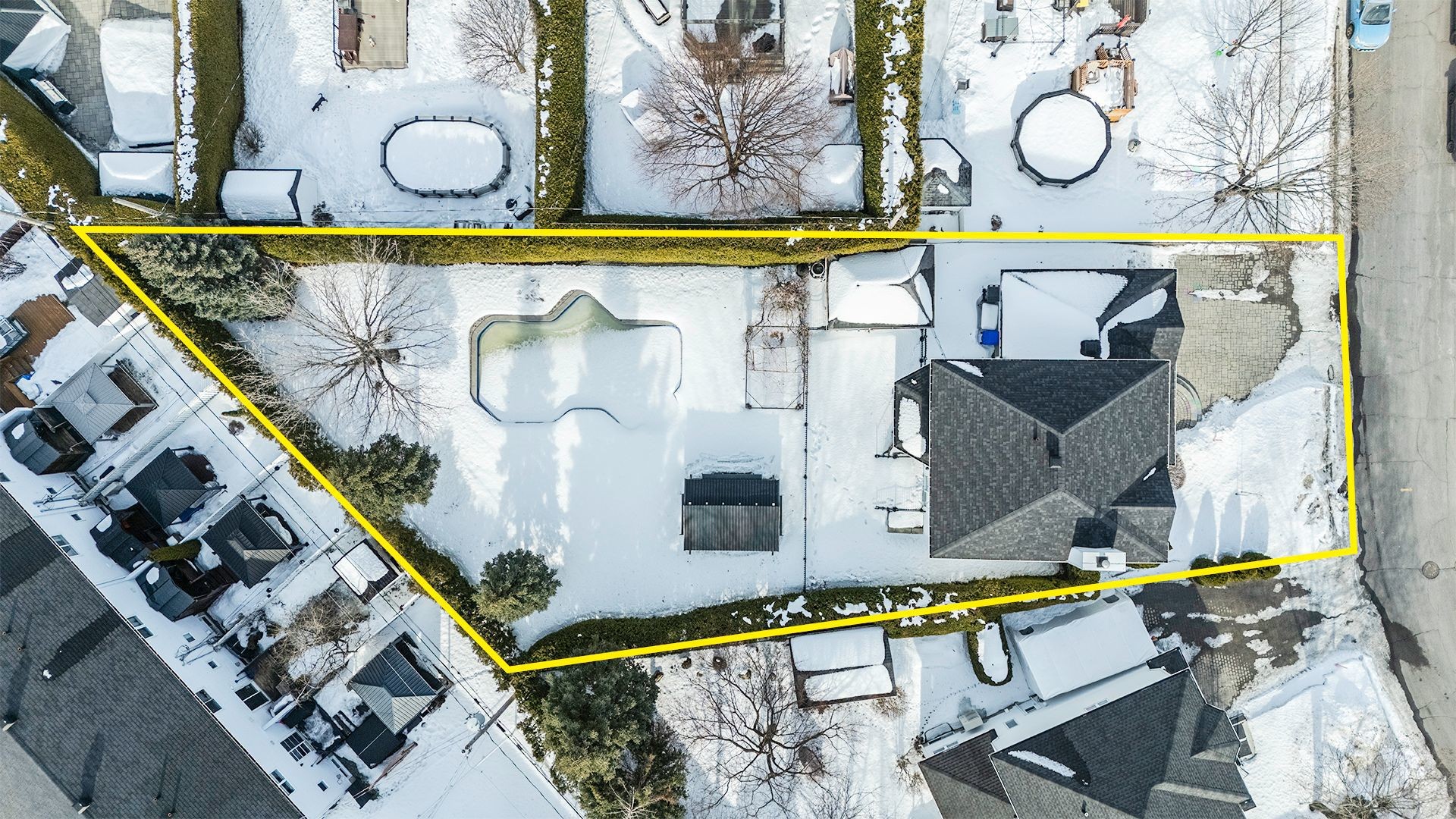 









261


Rue des Censitaires

,
Varennes,




QC
J3X2C4

