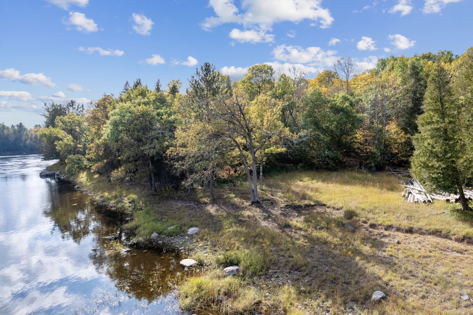 









255


Ch. East-Range

,
L'Isle-aux-Allumettes,







QC
J0X1M0

