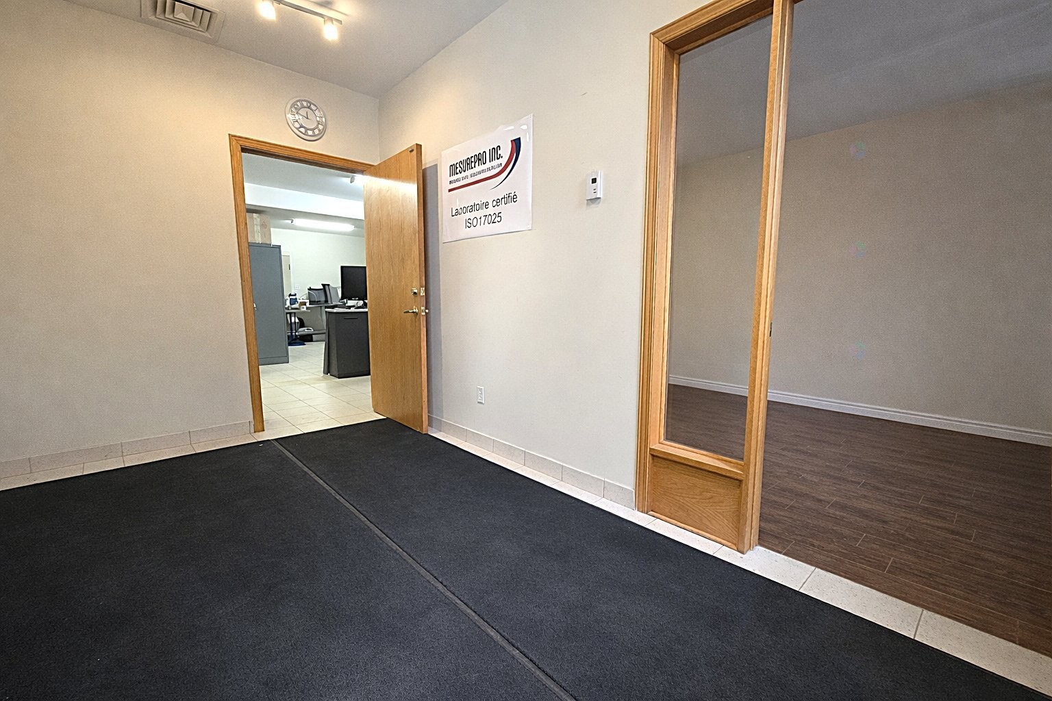 









86


Boul. des Entreprises

, 106,
Boisbriand,




QC
J7G2T3

