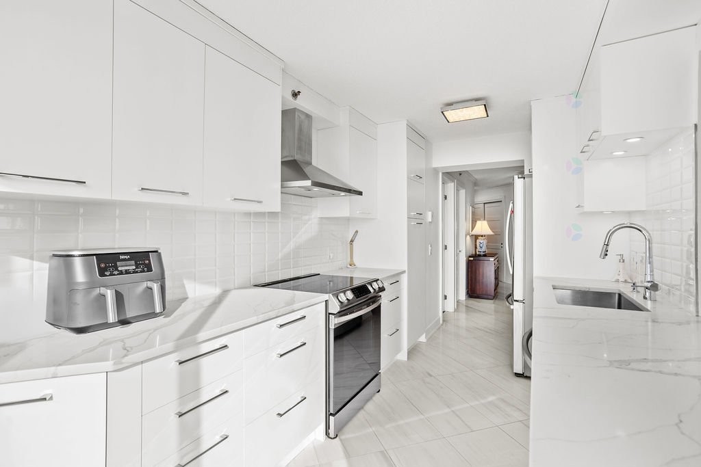 









4480


Prom. Paton

, 1002,
Laval (Chomedey),




QC
H7W5E1

