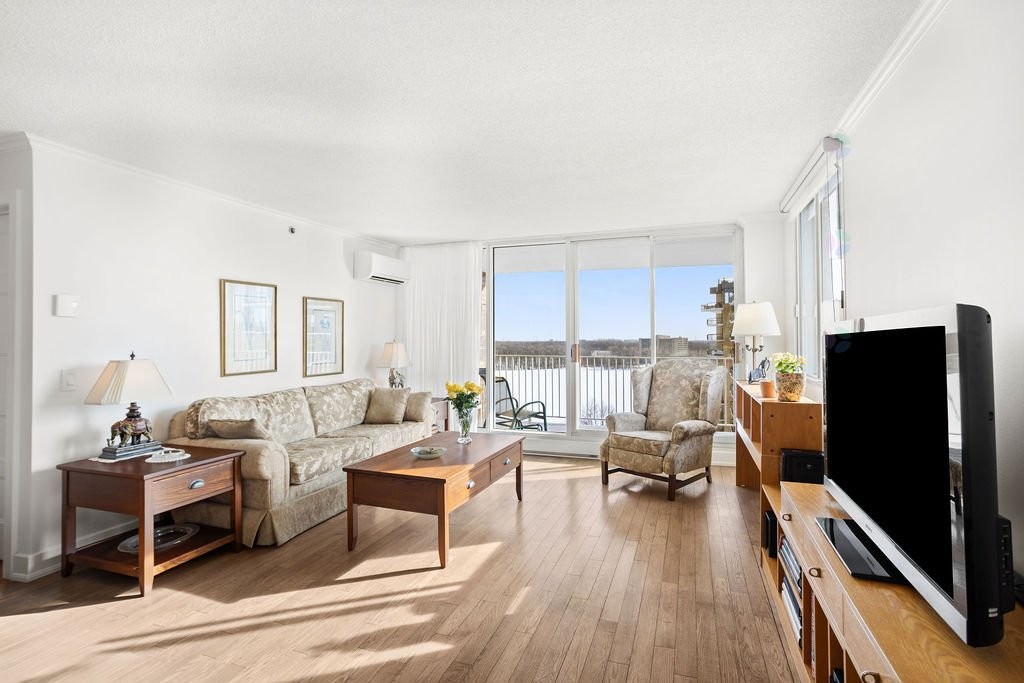 









4480


Prom. Paton

, 1002,
Laval (Chomedey),




QC
H7W5E1

