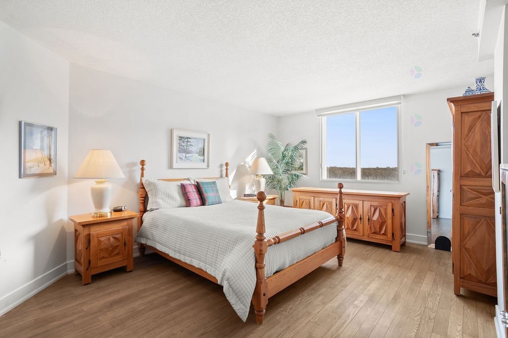 









4480


Prom. Paton

, 1002,
Laval (Chomedey),




QC
H7W5E1

