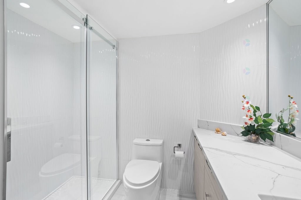 









4480


Prom. Paton

, 1002,
Laval (Chomedey),




QC
H7W5E1

