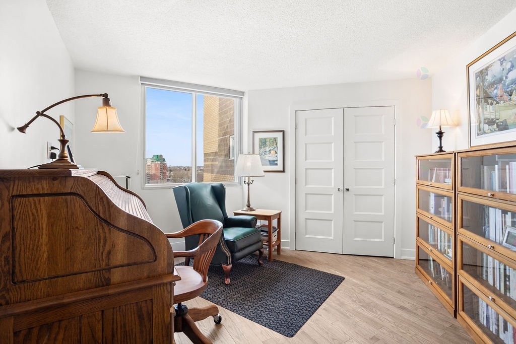 









4480


Prom. Paton

, 1002,
Laval (Chomedey),




QC
H7W5E1

