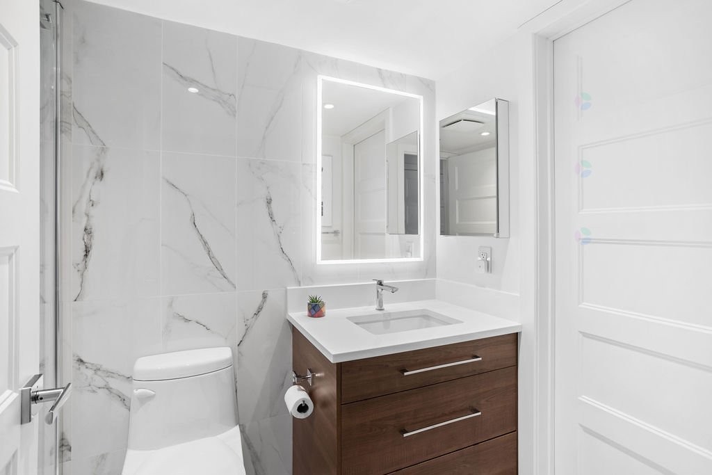 









4480


Prom. Paton

, 1002,
Laval (Chomedey),




QC
H7W5E1

