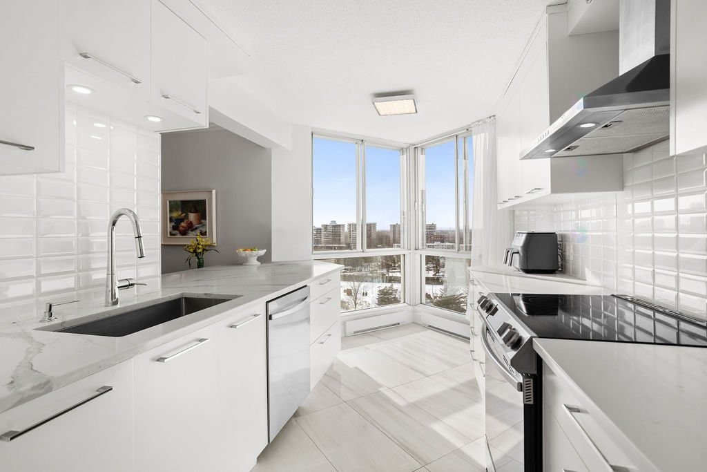 









4480


Prom. Paton

, 1002,
Laval (Chomedey),




QC
H7W5E1

