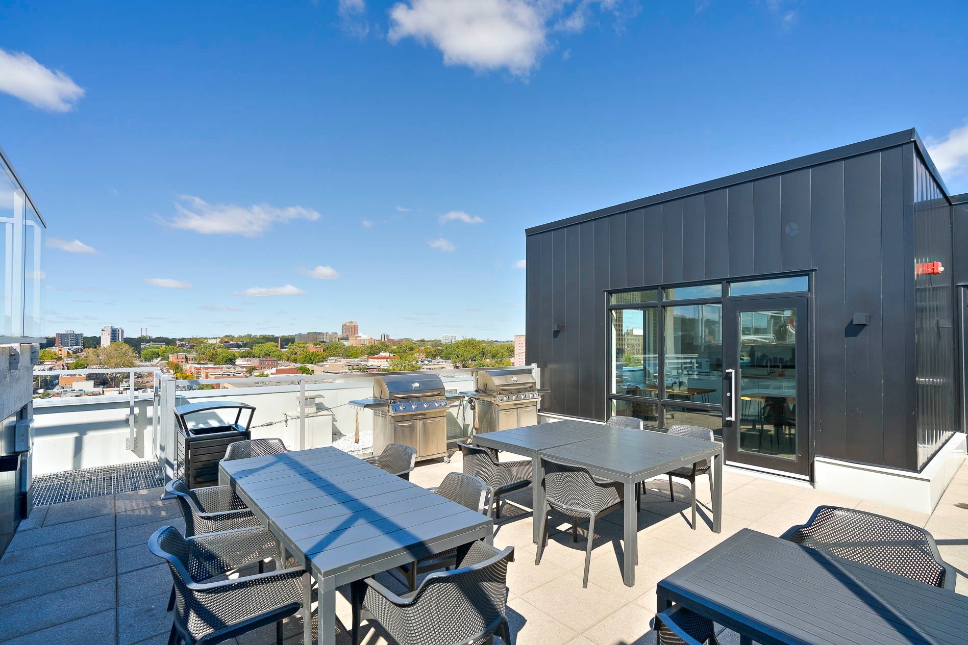 









1170


Rue Montcalm

, 908,
Montréal (Ville-Marie),




QC
H2L0M2

