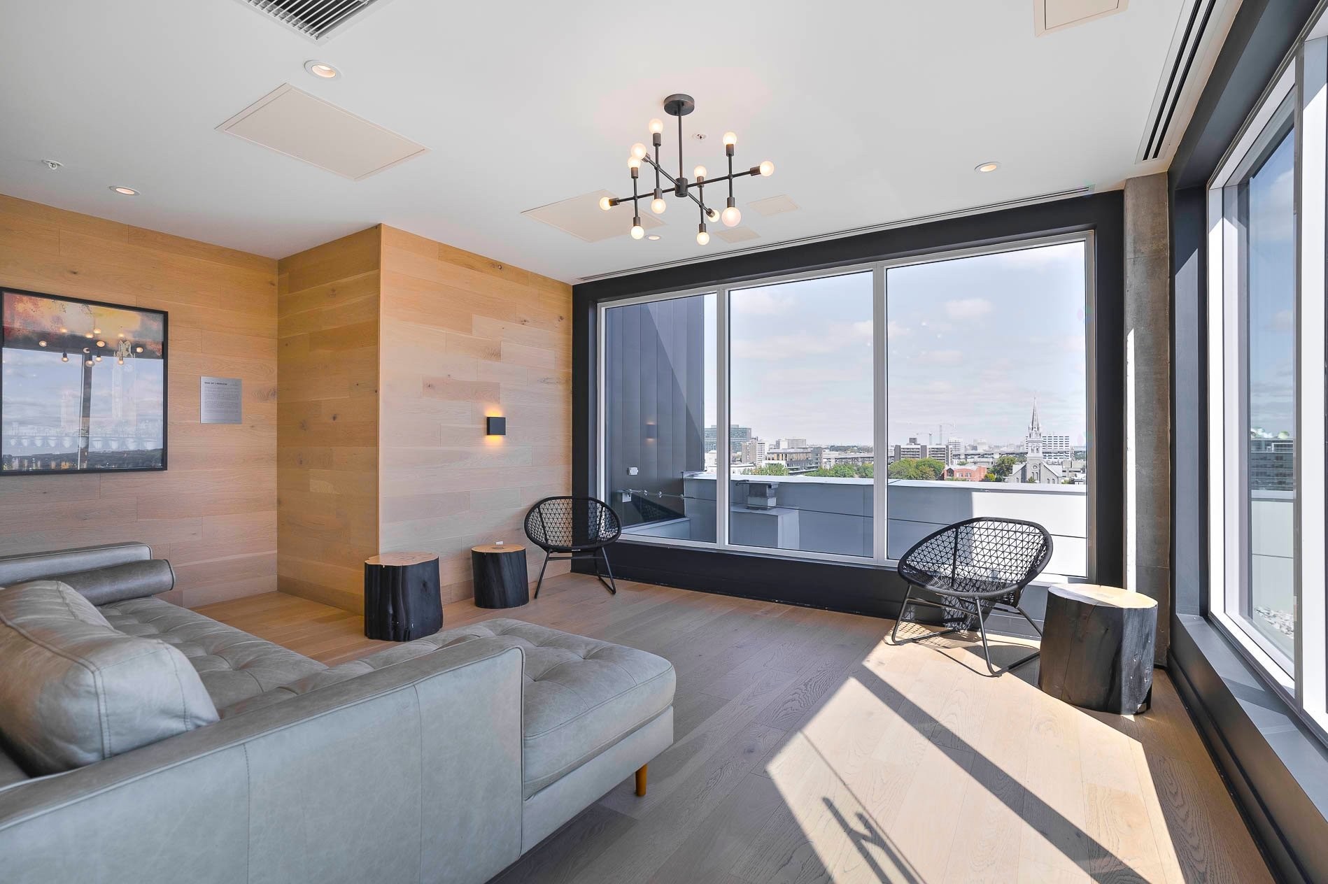 









1170


Rue Montcalm

, 908,
Montréal (Ville-Marie),




QC
H2L0M2

