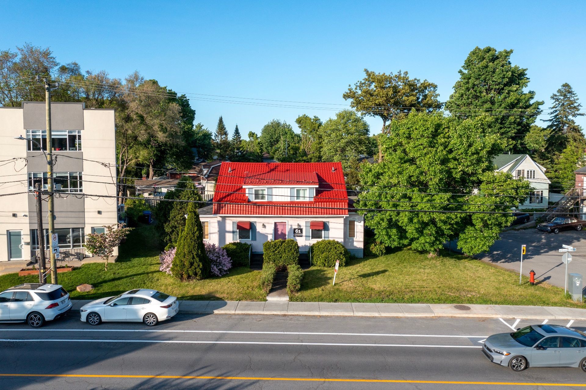 









61A


Grand Boulevard

,
L'Île-Perrot,




QC
J7V4W3


