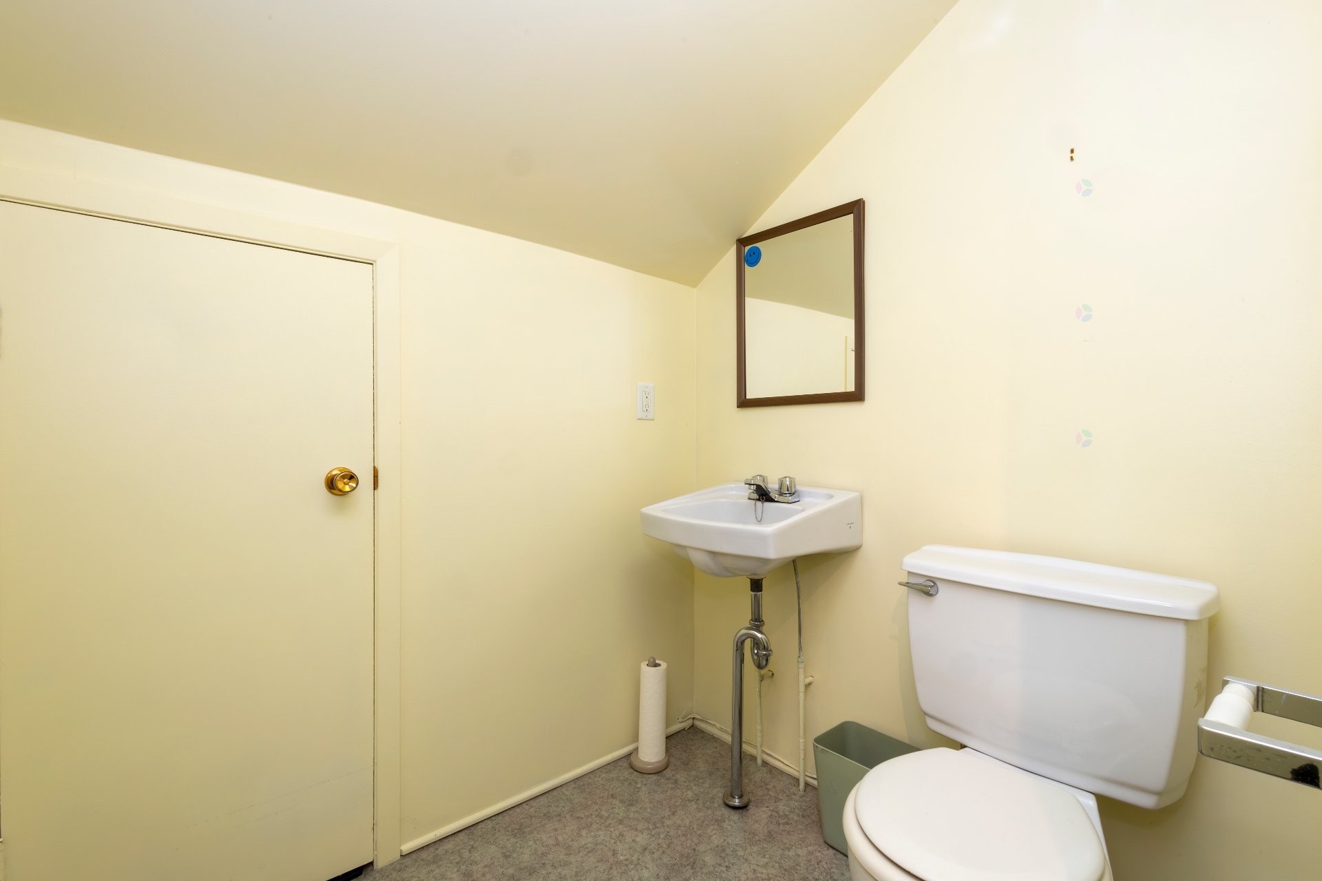 









61A


Grand Boulevard

,
L'Île-Perrot,




QC
J7V4W3

