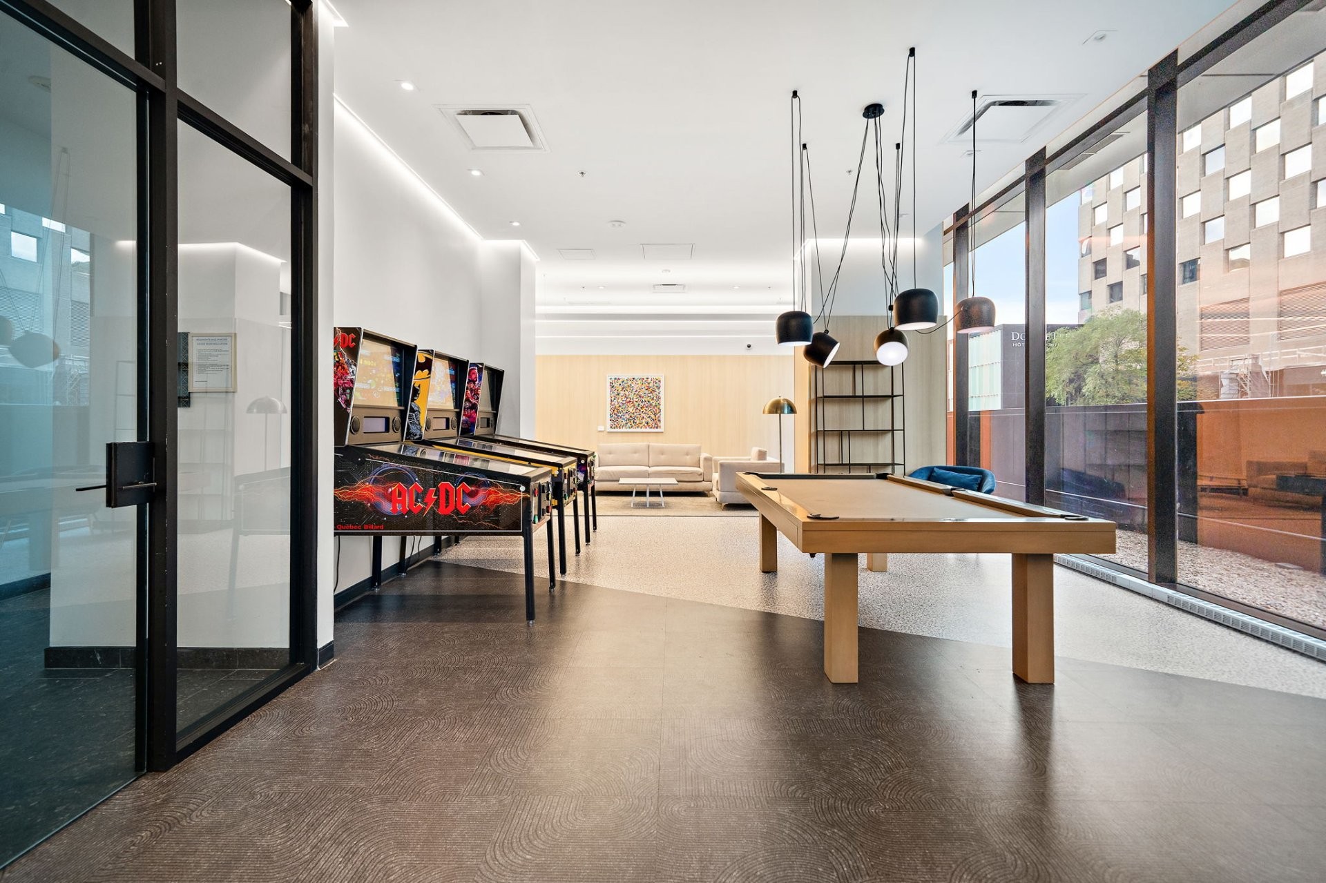 









1245


Rue De Bleury

, 3112,
Montréal (Ville-Marie),




QC
H3B0C2

