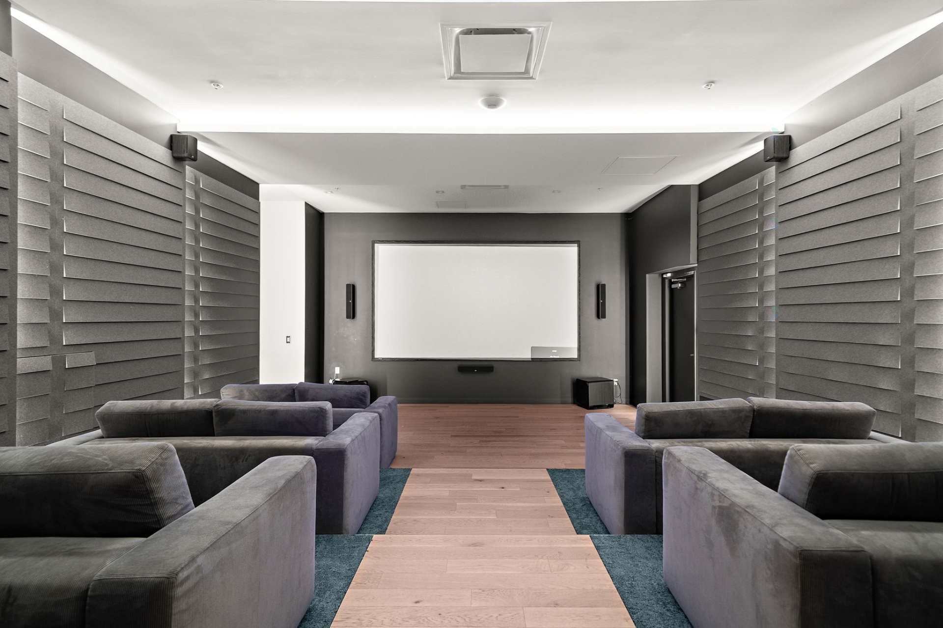 









1245


Rue De Bleury

, 3112,
Montréal (Ville-Marie),




QC
H3B0C2

