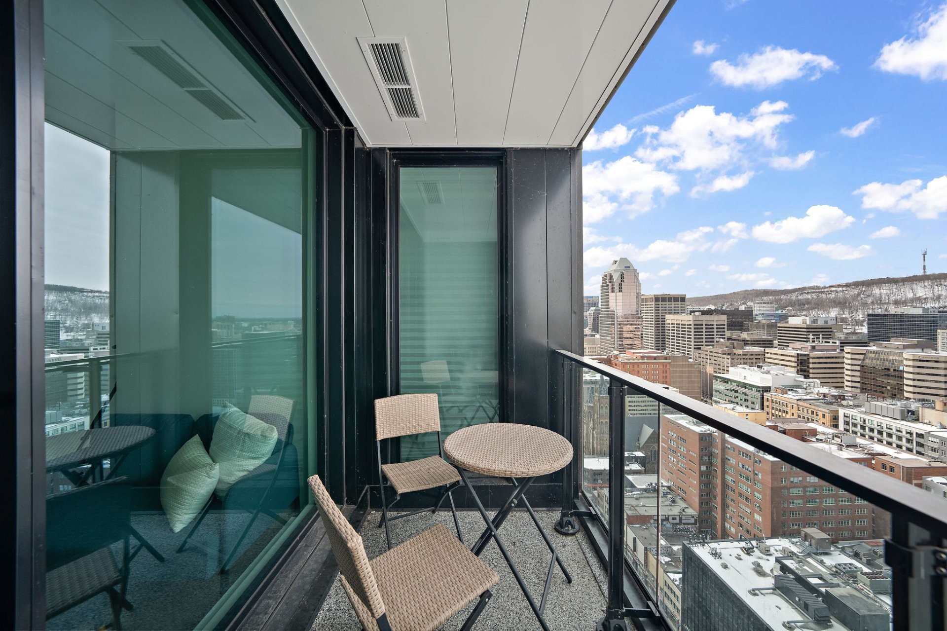 









1245


Rue De Bleury

, 3112,
Montréal (Ville-Marie),




QC
H3B0C2

