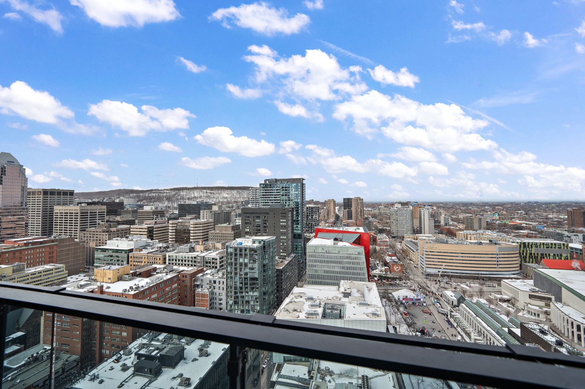 









1245


Rue De Bleury

, 3112,
Montréal (Ville-Marie),




QC
H3B0C2

