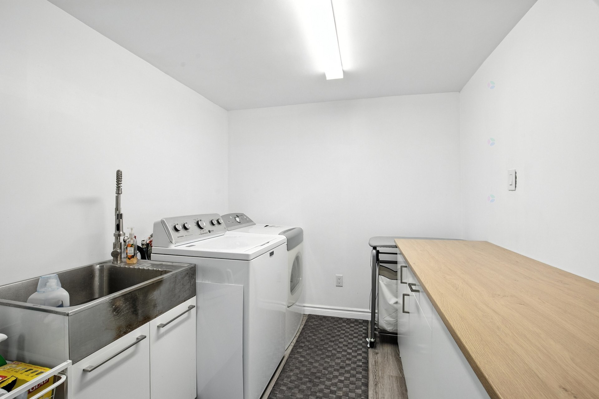 









4


Rue du Malbec

,
Gatineau (Aylmer),




QC
J9H5G4

