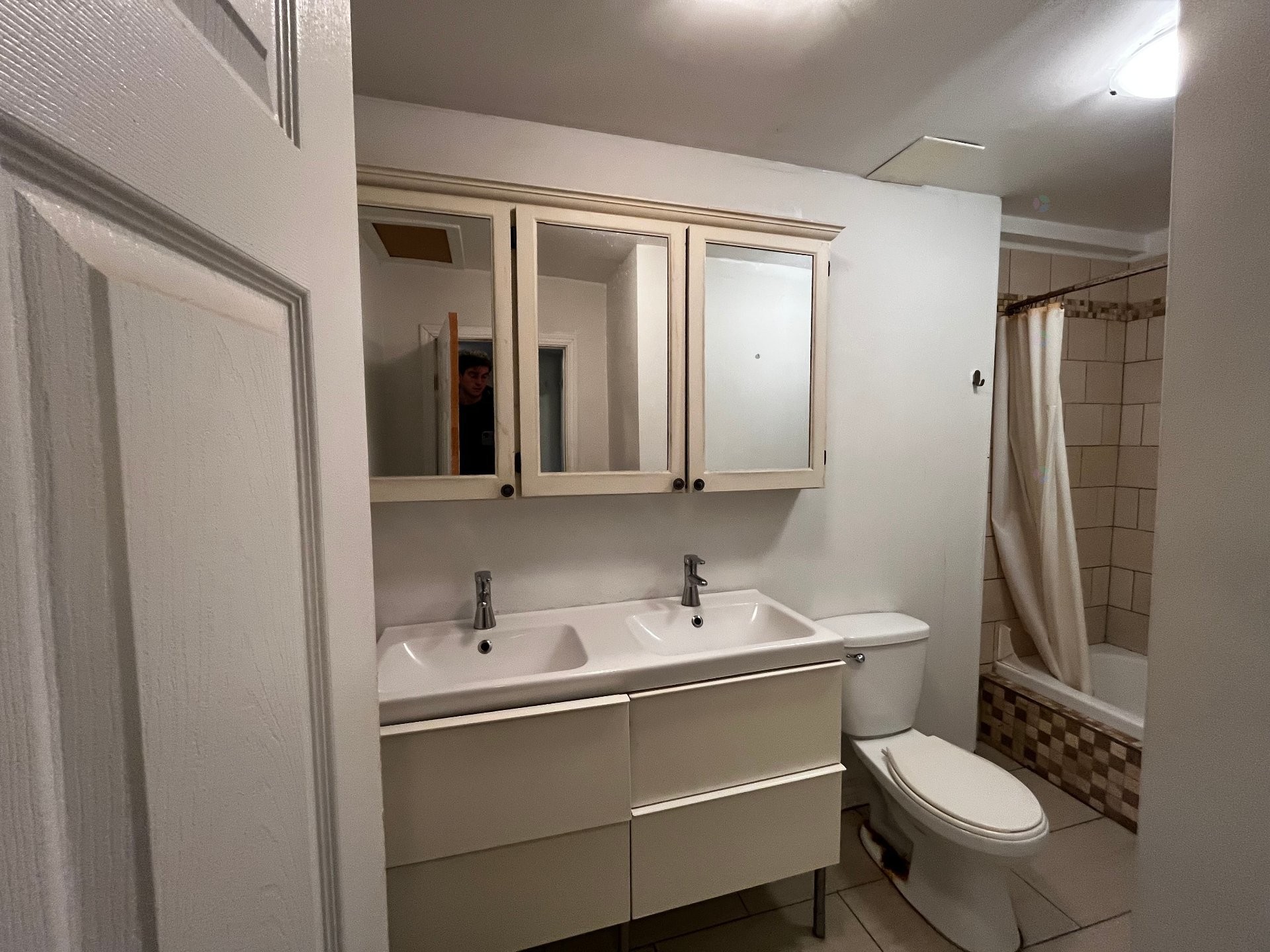 









2795


Place de Darlington

, 2,
Montréal (Côte-des-Neiges/Notre-Dame-de-Grâce),




QC
H3S1L4

