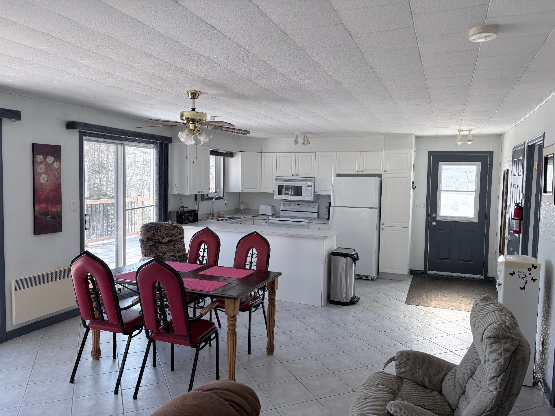 









41


Route 138

,
Baie-Trinité,




QC
G0G1A0

