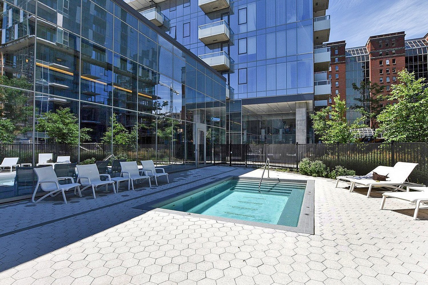 









1400


Boul. René-Lévesque O.

, 1009,
Montréal (Ville-Marie),




QC
H3G1T6

