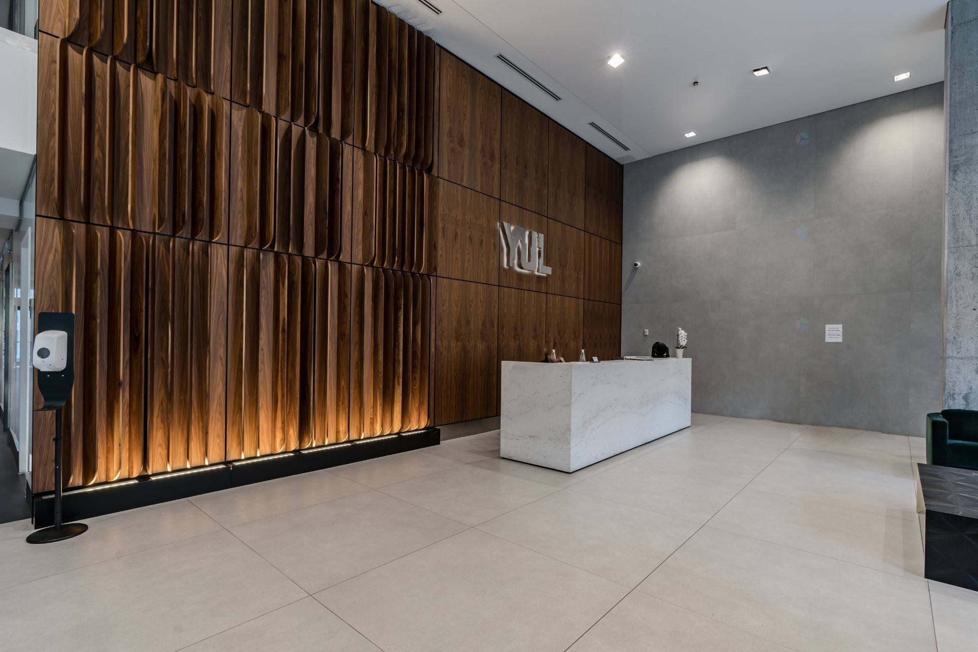 









1400


Boul. René-Lévesque O.

, 1009,
Montréal (Ville-Marie),




QC
H3G1T6

