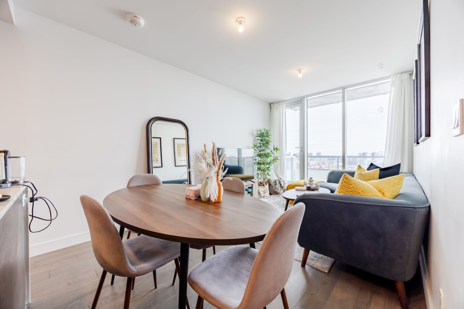 









1400


Boul. René-Lévesque O.

, 1009,
Montréal (Ville-Marie),




QC
H3G1T6

