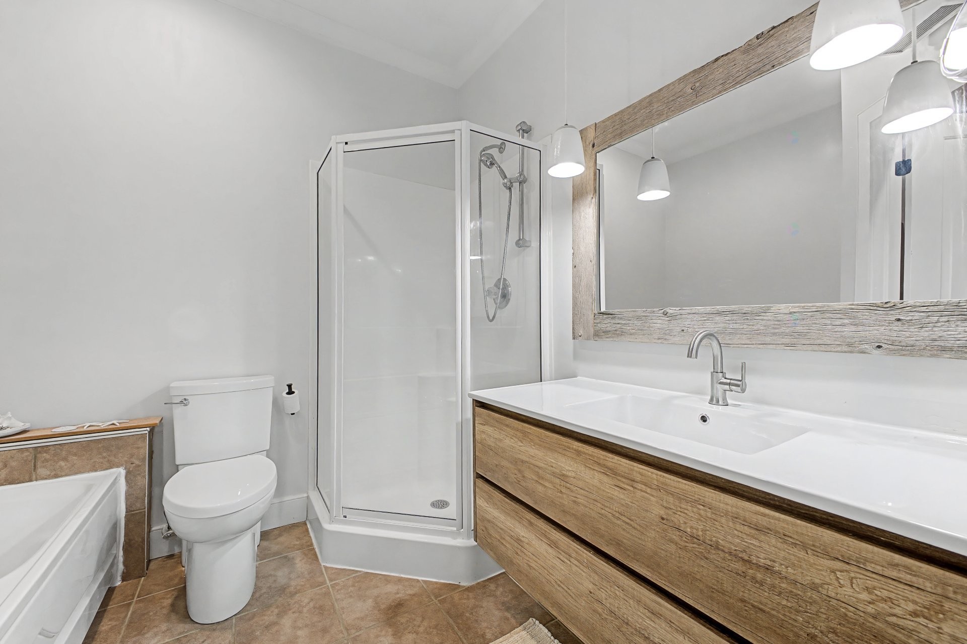 









275


Rue Upper Edison

, 104,
Saint-Lambert,




QC
J4R2W2

