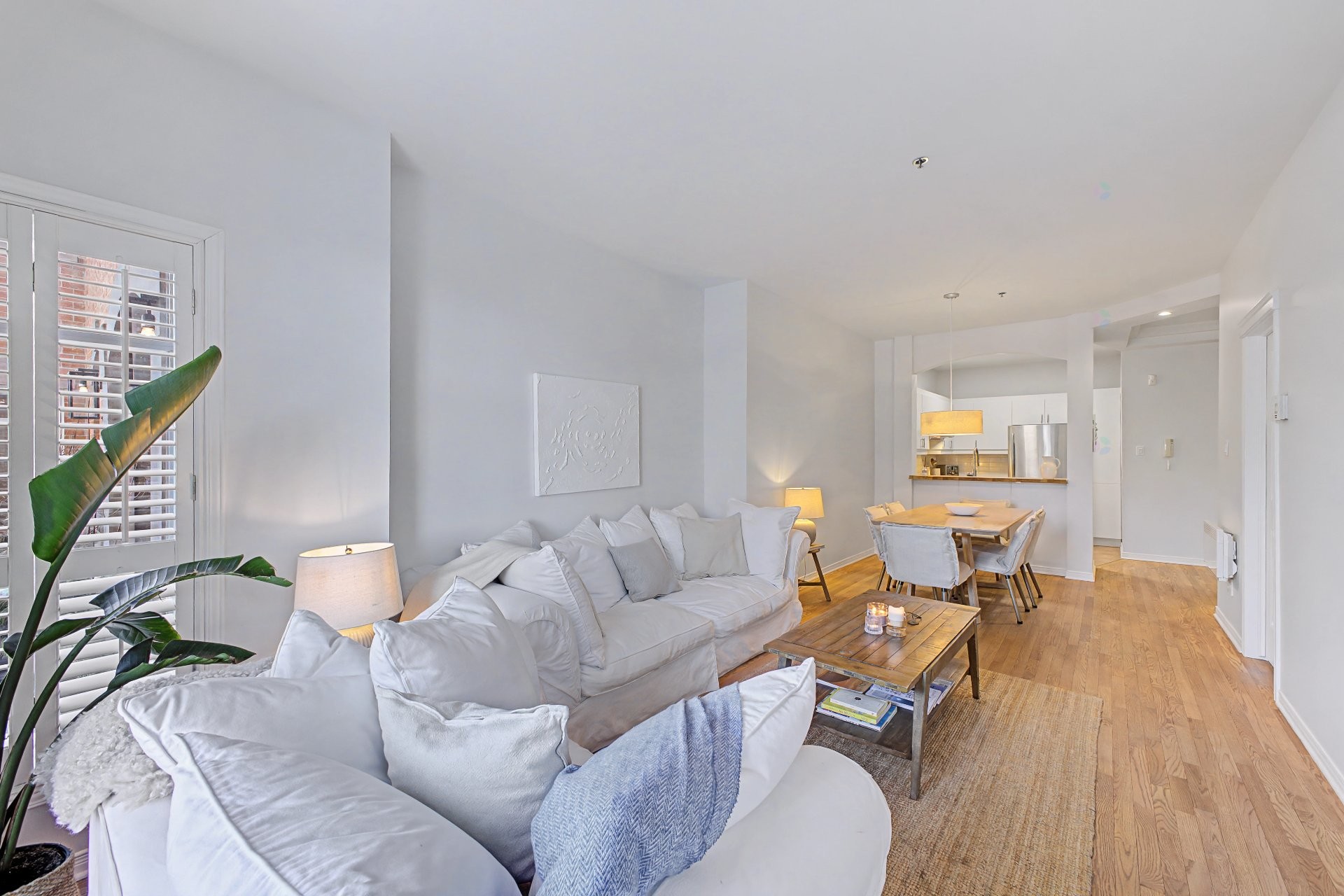 









275


Rue Upper Edison

, 104,
Saint-Lambert,




QC
J4R2W2

