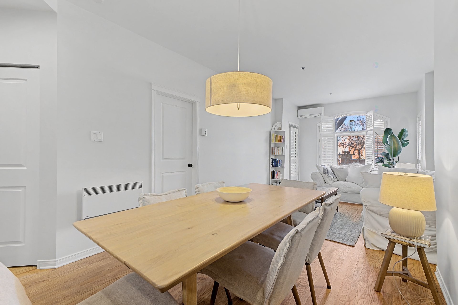 









275


Rue Upper Edison

, 104,
Saint-Lambert,




QC
J4R2W2

