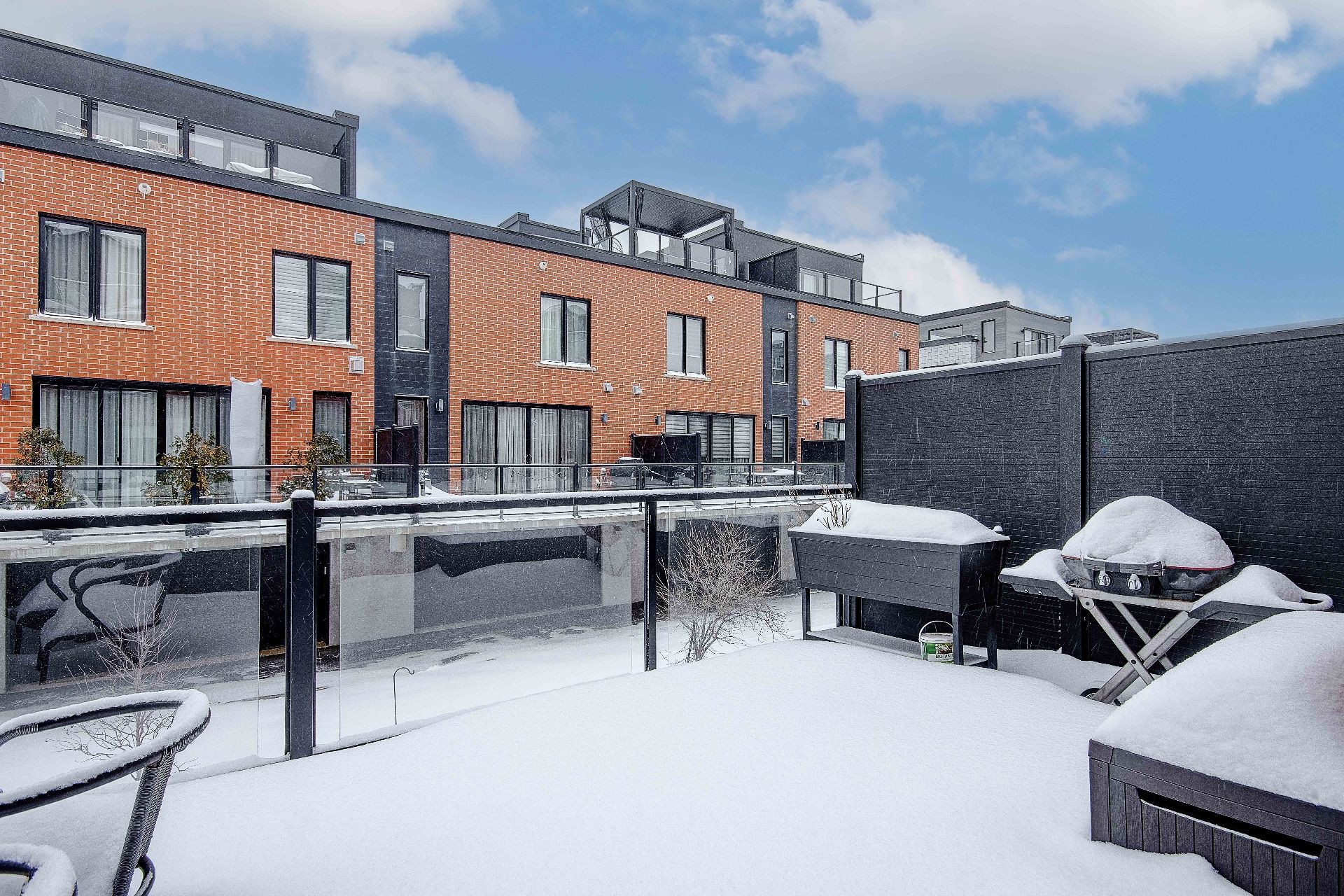 









15


Rue des Marronniers

,
Candiac,




QC
J5R0T5


