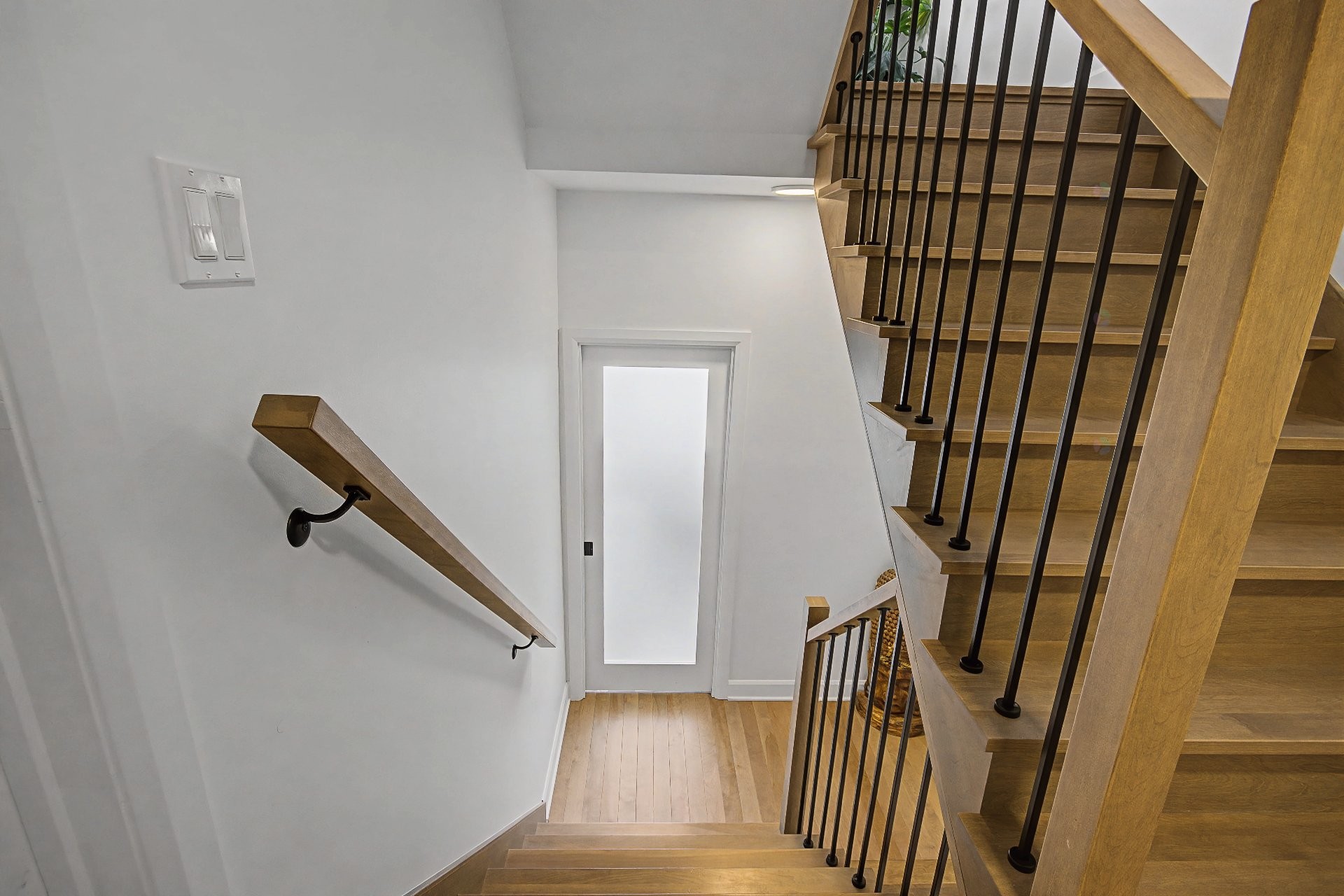 









15


Rue des Marronniers

,
Candiac,




QC
J5R0T5

