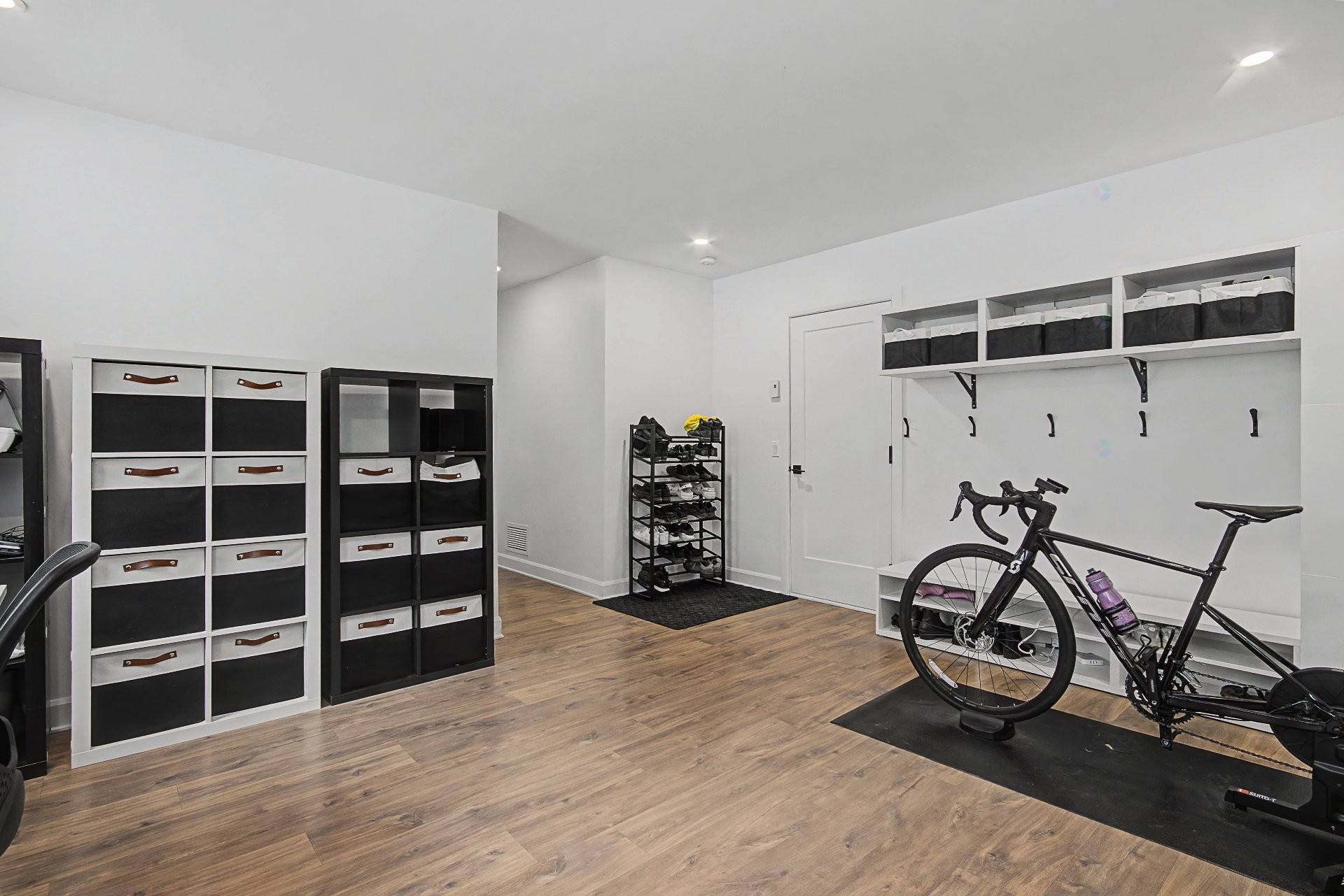 









15


Rue des Marronniers

,
Candiac,




QC
J5R0T5

