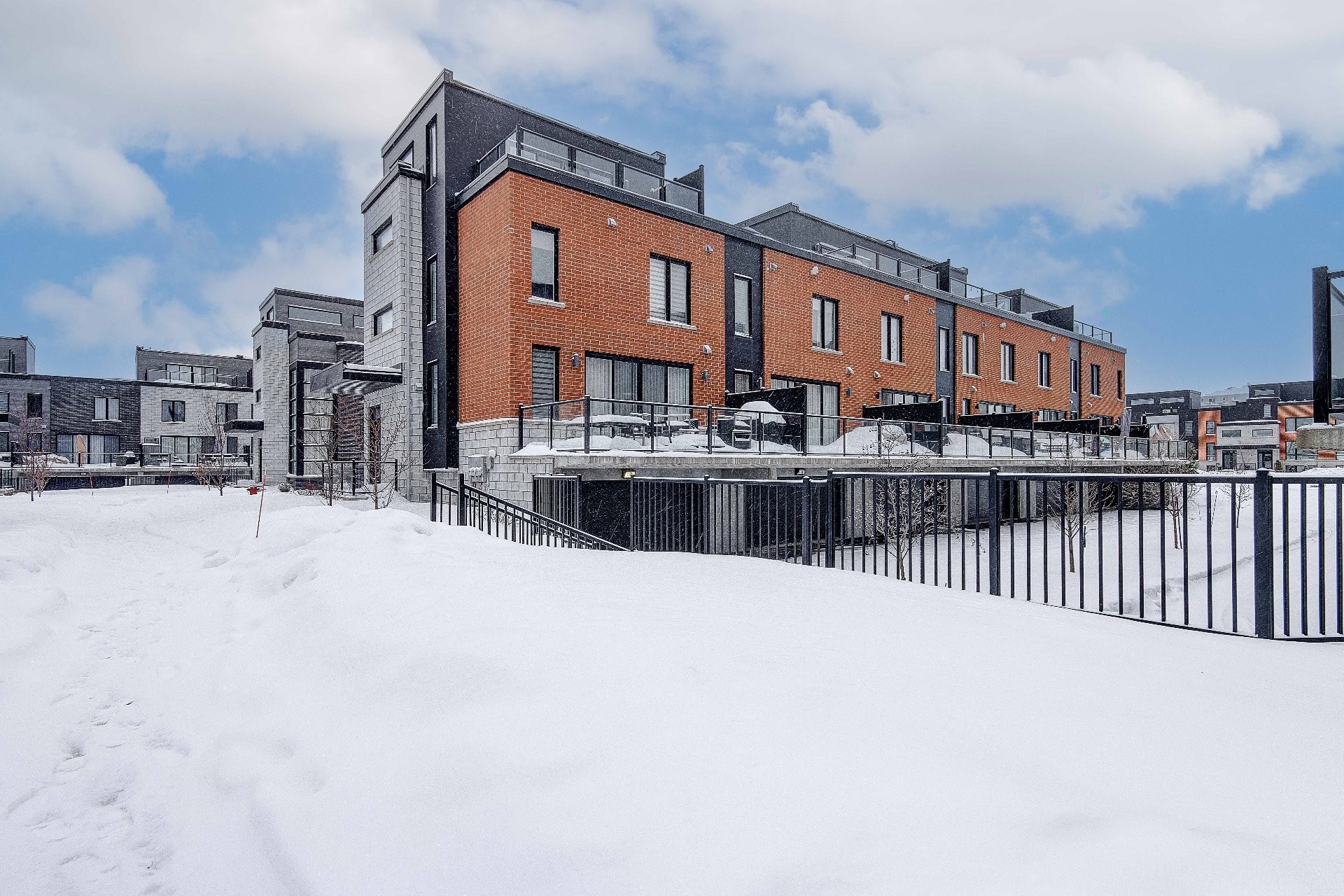 









15


Rue des Marronniers

,
Candiac,




QC
J5R0T5


