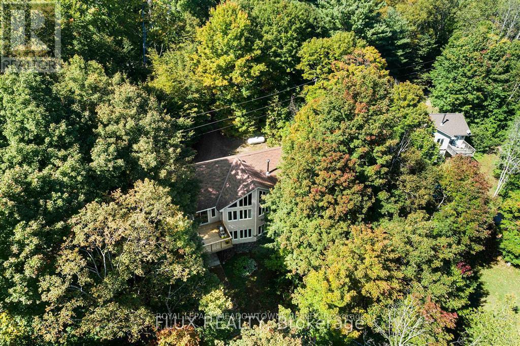












1658 HOSPITALITY ROAD

,
Minden Hills,




Ontario
K0M2K0

