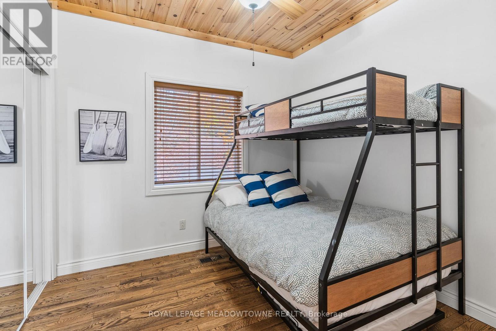 












1658 HOSPITALITY ROAD

,
Minden Hills,




Ontario
K0M2K0


