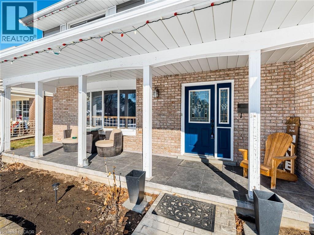 












16 ALDERWOOD Crescent

,
Cambridge,




Ontario
N1S3T1

