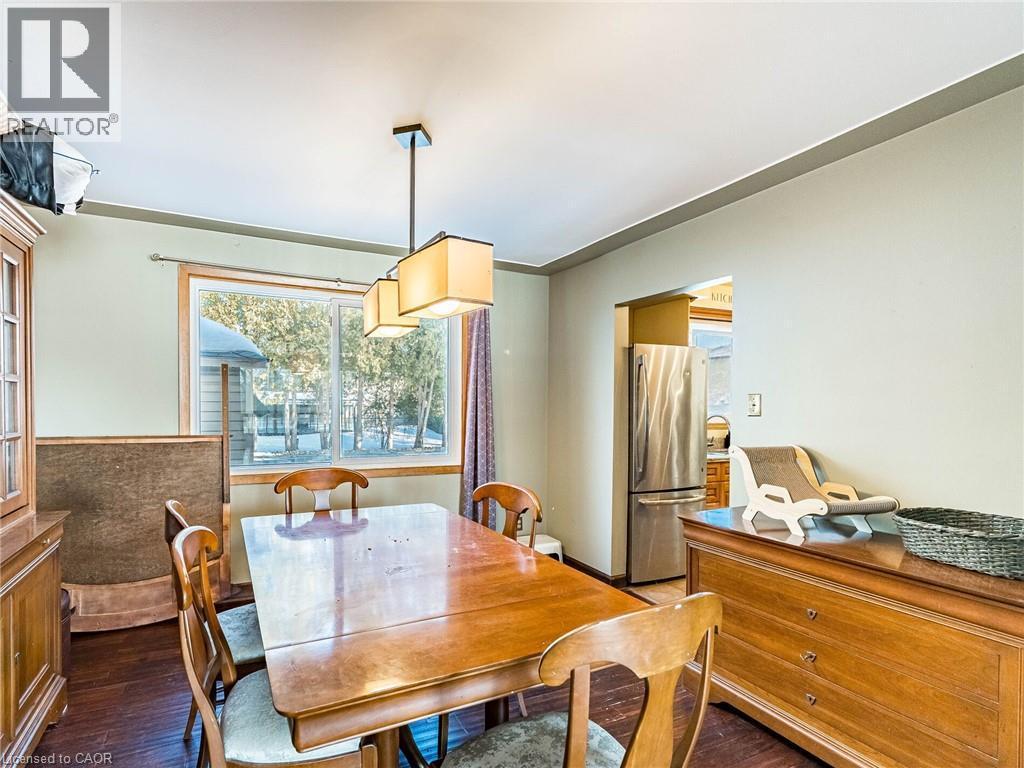 












16 ALDERWOOD Crescent

,
Cambridge,




Ontario
N1S3T1

