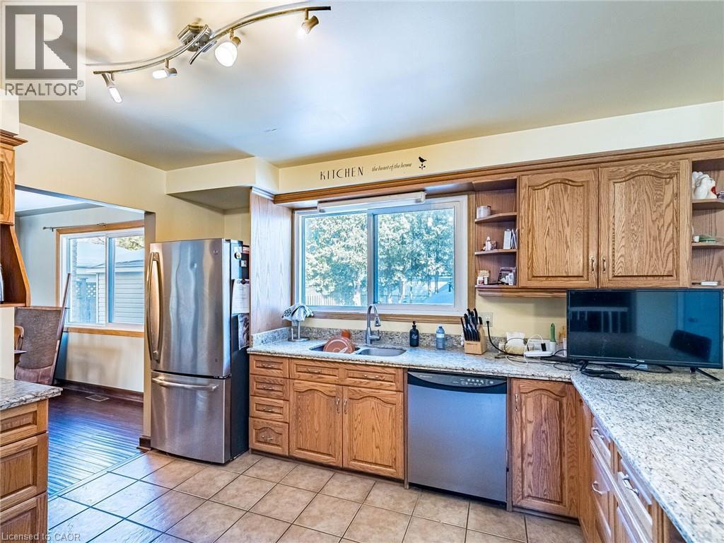 












16 ALDERWOOD Crescent

,
Cambridge,




Ontario
N1S3T1

