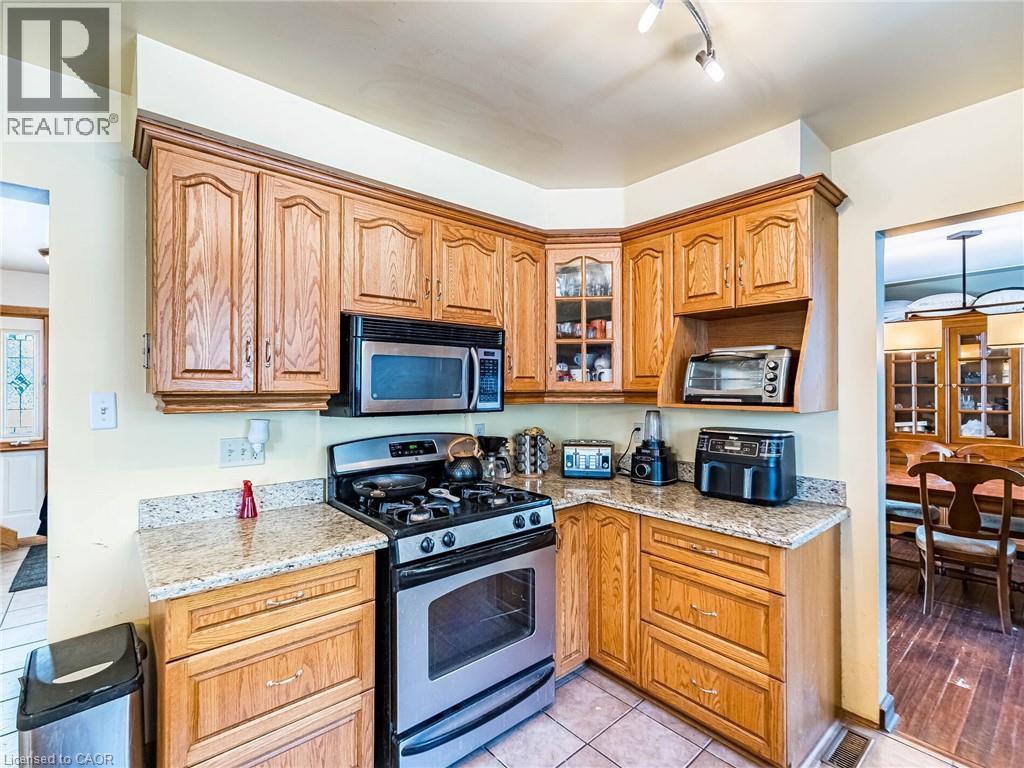 












16 ALDERWOOD Crescent

,
Cambridge,




Ontario
N1S3T1

