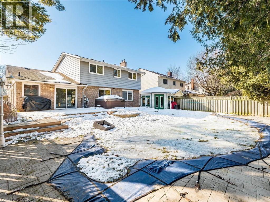 












16 ALDERWOOD Crescent

,
Cambridge,




Ontario
N1S3T1


