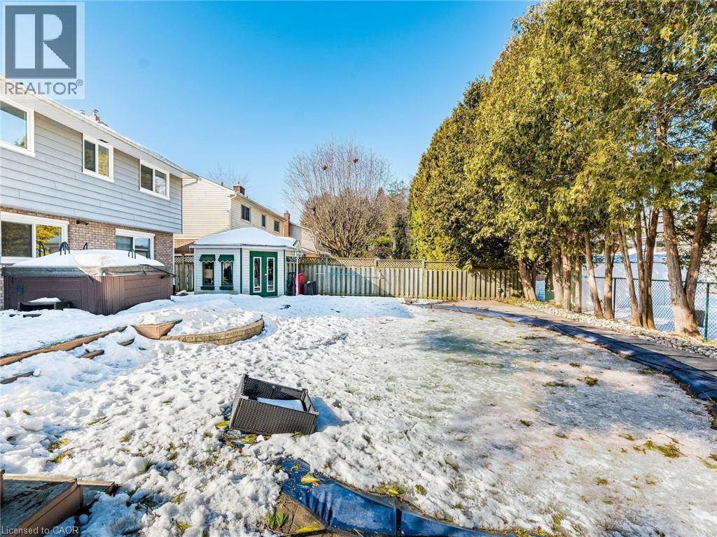 












16 ALDERWOOD Crescent

,
Cambridge,




Ontario
N1S3T1

