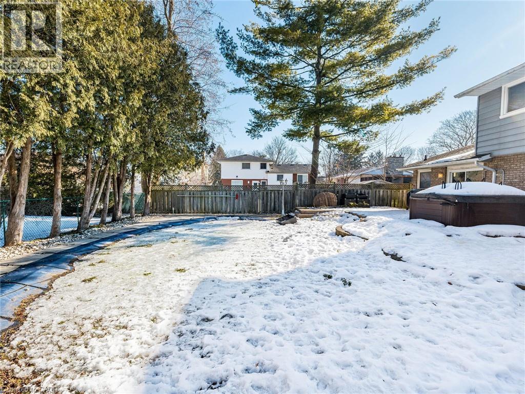 












16 ALDERWOOD Crescent

,
Cambridge,




Ontario
N1S3T1

