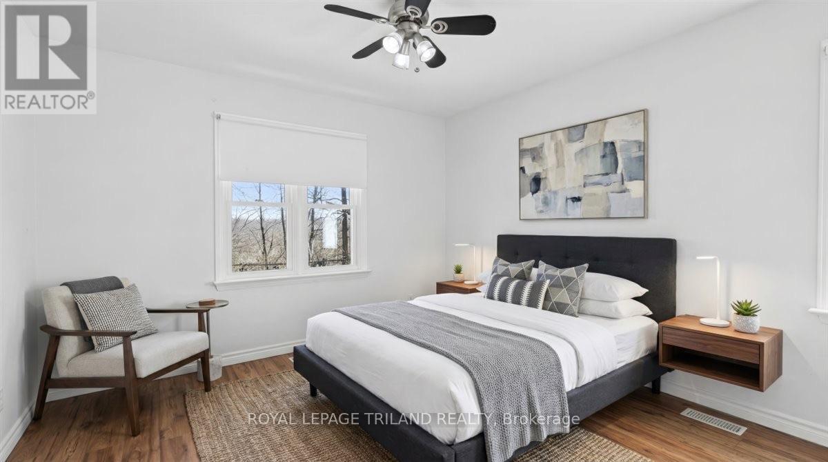 












250 GREENWOOD AVENUE

,
London South (South D),




Ontario
N6J3G4

