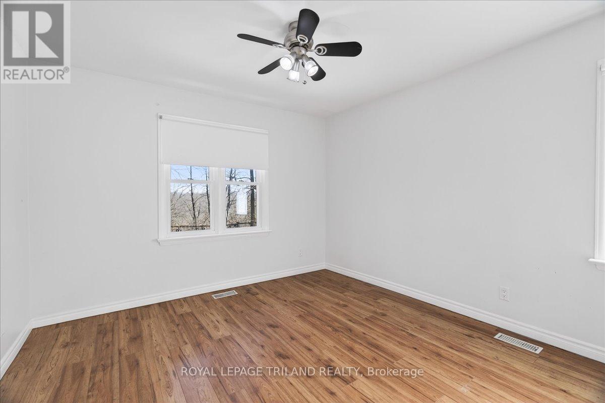 












250 GREENWOOD AVENUE

,
London South (South D),




Ontario
N6J3G4

