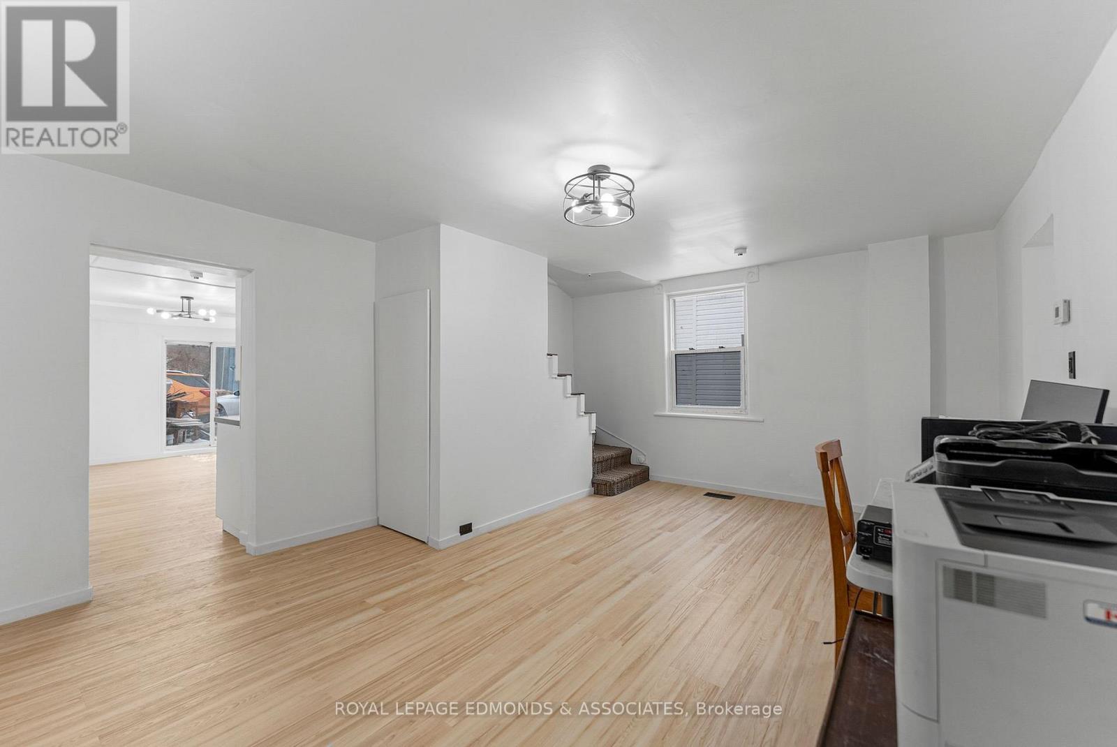 












375 CHRISTIE STREET S

,
Pembroke,




Ontario
K8A4R8

