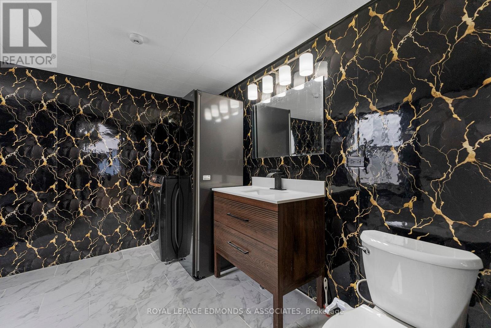 












375 CHRISTIE STREET S

,
Pembroke,




Ontario
K8A4R8

