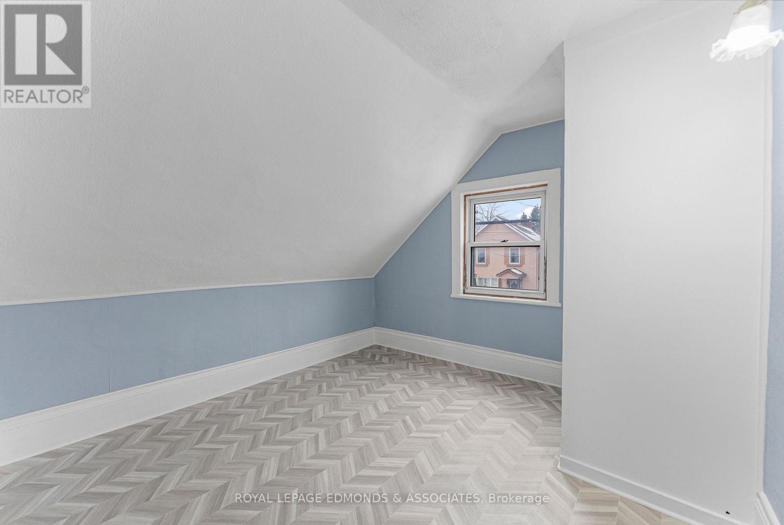 












375 CHRISTIE STREET S

,
Pembroke,




Ontario
K8A4R8

