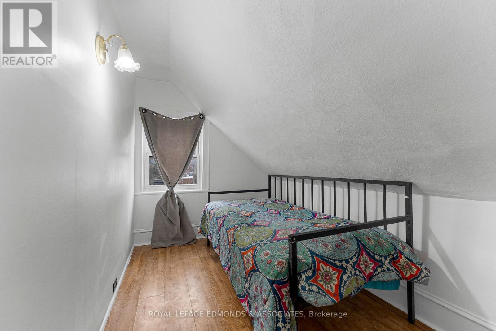 












375 CHRISTIE STREET S

,
Pembroke,




Ontario
K8A4R8

