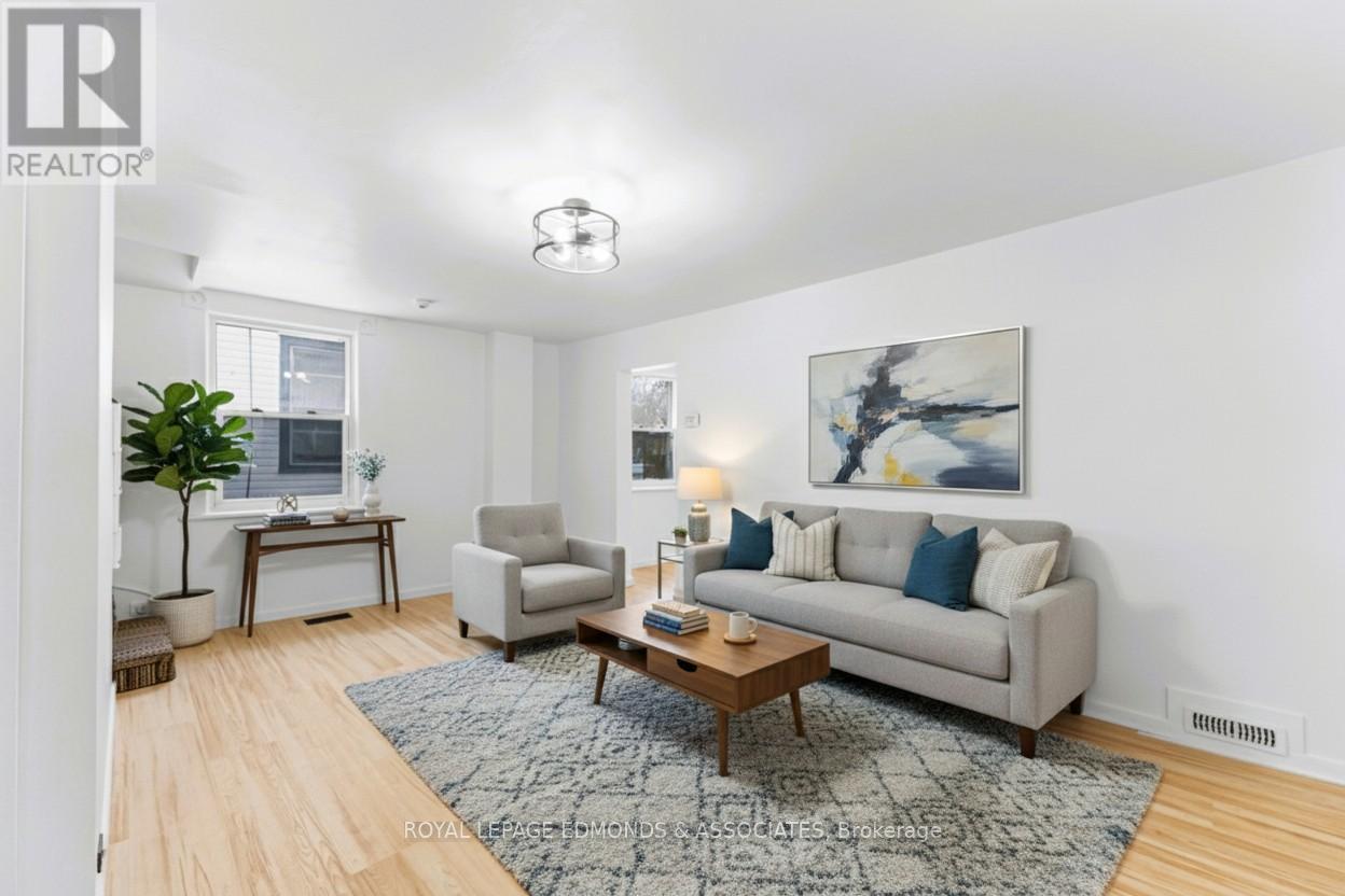 












375 CHRISTIE STREET S

,
Pembroke,




Ontario
K8A4R8

