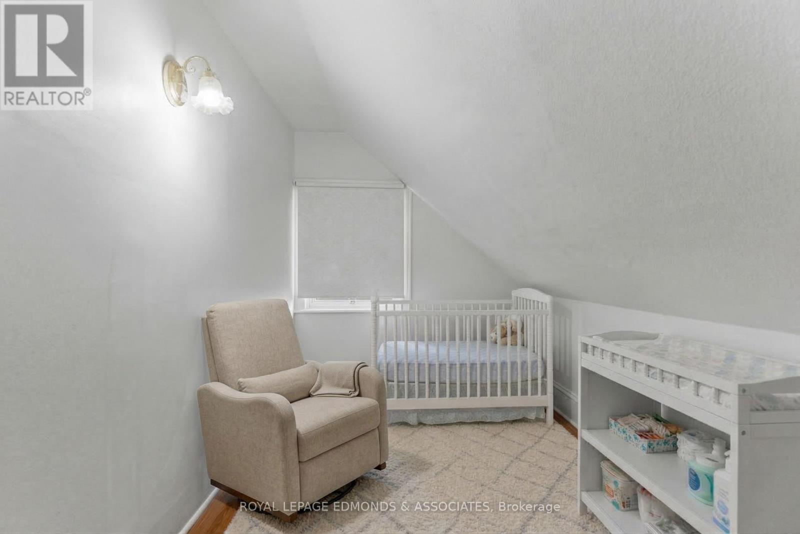 












375 CHRISTIE STREET S

,
Pembroke,




Ontario
K8A4R8

